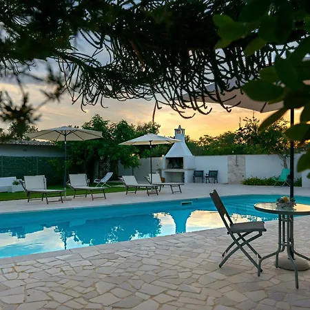 Casa Augusto ウッジャーノ・ラ・キエーザ